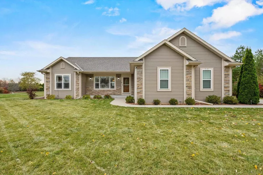 9124 N BRANDYBROOK TRAIL, Brown Deer, WI 53223
