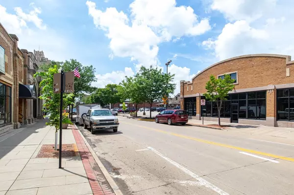 Oshkosh, WI 54901,578 N MAIN STREET