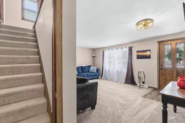 Green Bay, WI 54303,1021 ROYAL BOULEVARD