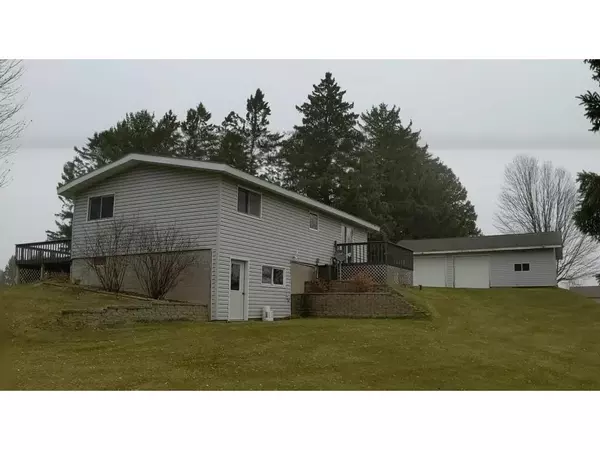 Cumberland, WI 54829,176 250th Ave