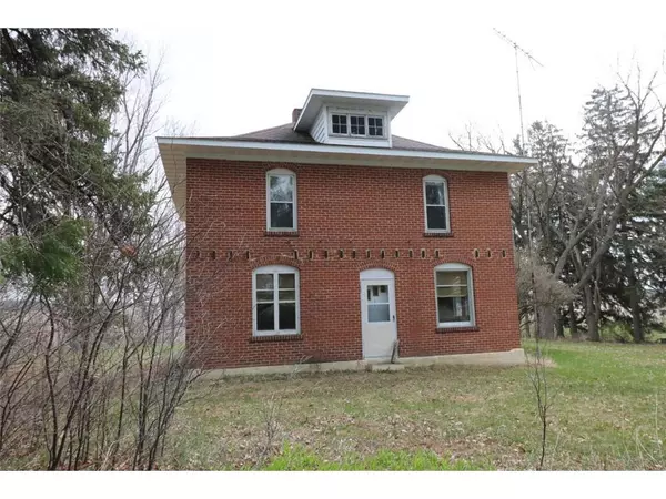 Cumberland, WI 54829,1829 11 1/2 St