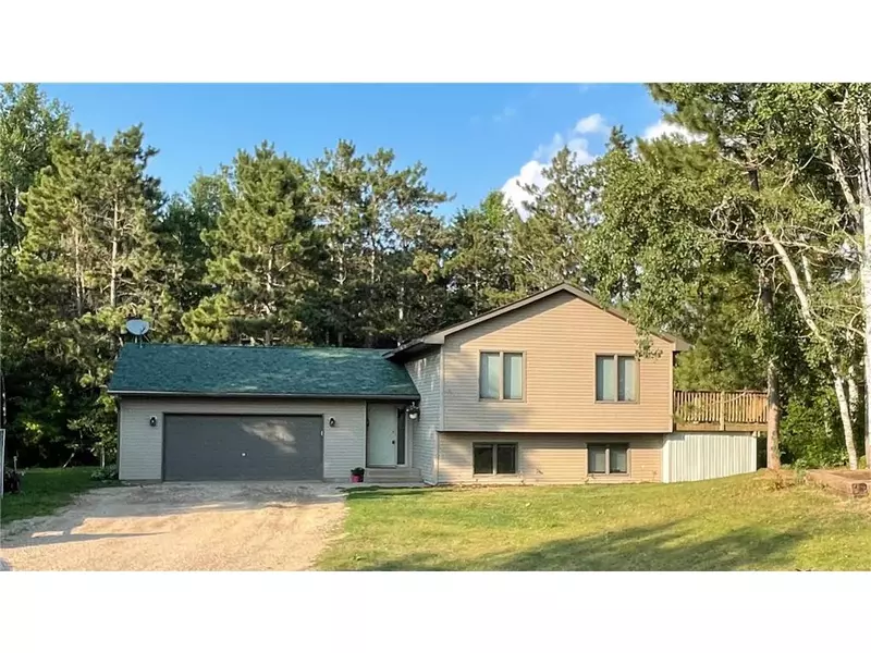 822 210th Ave, Somerset, WI 54025