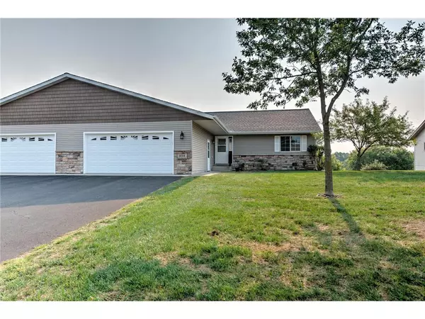 New Richmond, WI 54017,854 W Ridge Ct #49