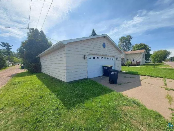 Ashland, WI 54806,202 14th Ave E