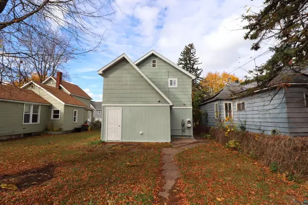 Ashland, WI 54806,614 St Claire Street