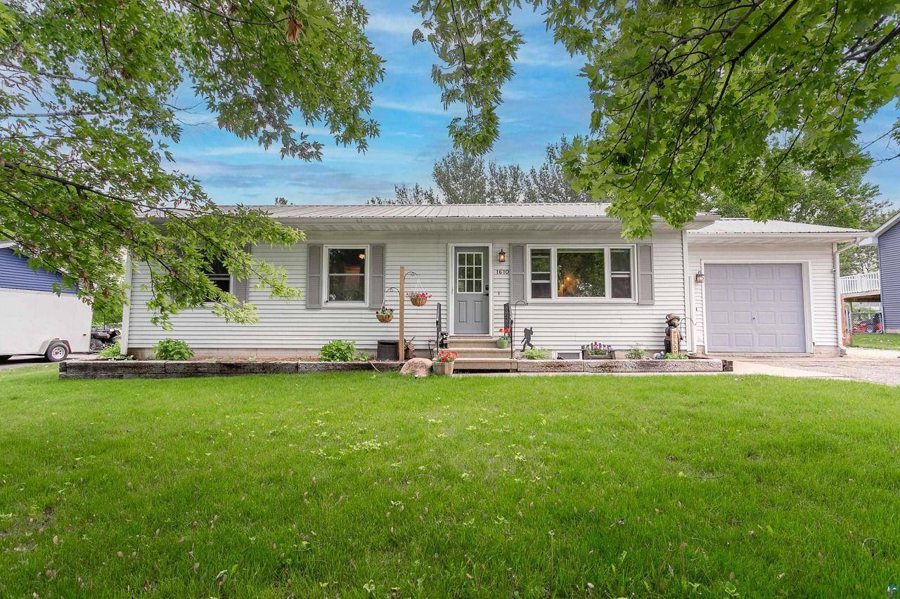 1610 5th Ave, Baldwin, WI 54002