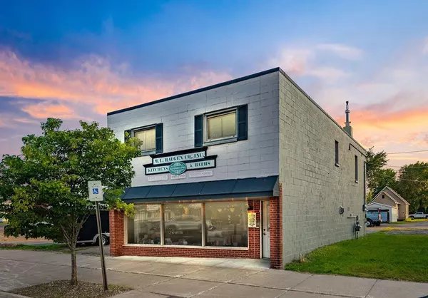 Superior, WI 54880,2212 E 5th St