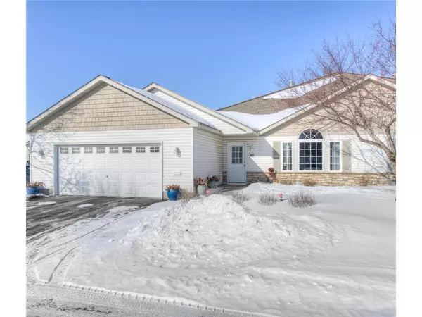 87 Bridgewater Trl, Hudson, WI 54016