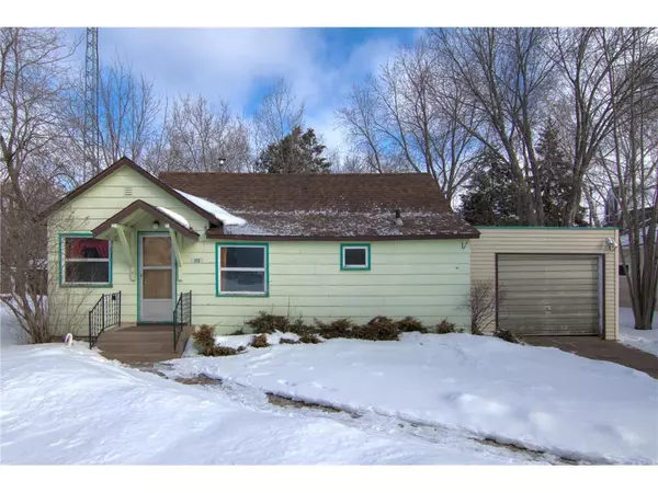 213 5th Ave, Shell Lake, WI 54871