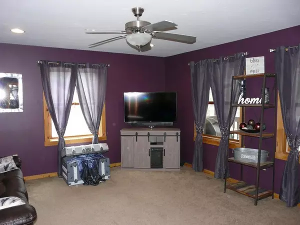 Webster, WI 54893,4018 Overland Terrace