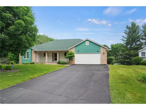 1417 Northridge Drive, Hudson, WI 54016