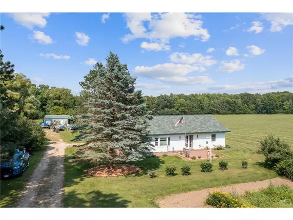 2728 County Road Q, Clear Lake, WI 54005