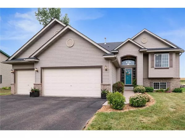 1112 N Cheyenne Street, Roberts, WI 54023