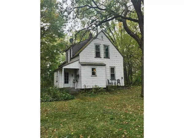 Saint Croix Falls, WI 54024,1503 Sunshine Street