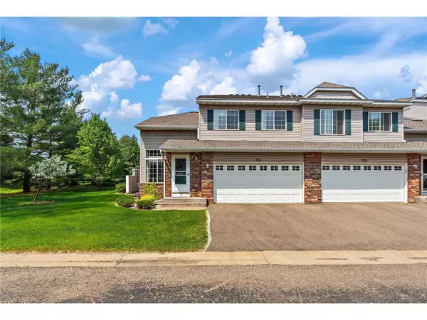 701 Evergreen Circle, Hudson, WI 54016