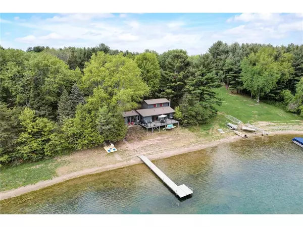 Hudson, WI 54016,1329 Bass Lake Trail