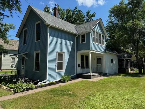 Hudson, WI 54016,418 4th Street