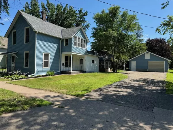 Hudson, WI 54016,418 4th Street