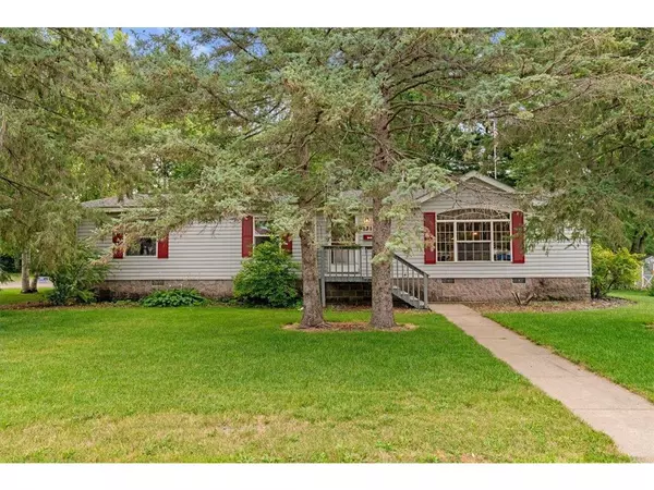 131 3rd Street, Clear Lake, WI 54005