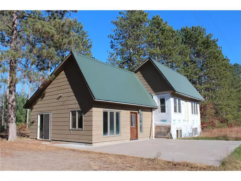 6751 Pike Bend Road, Webster, WI 54893