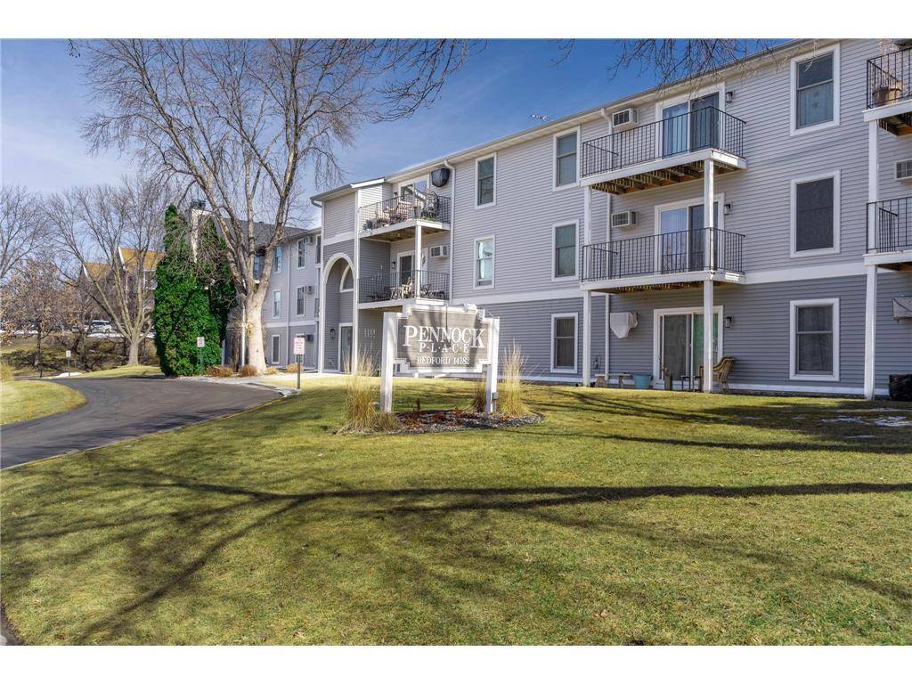 14182 Pennock Avenue #107, Apple Valley, MN 55124