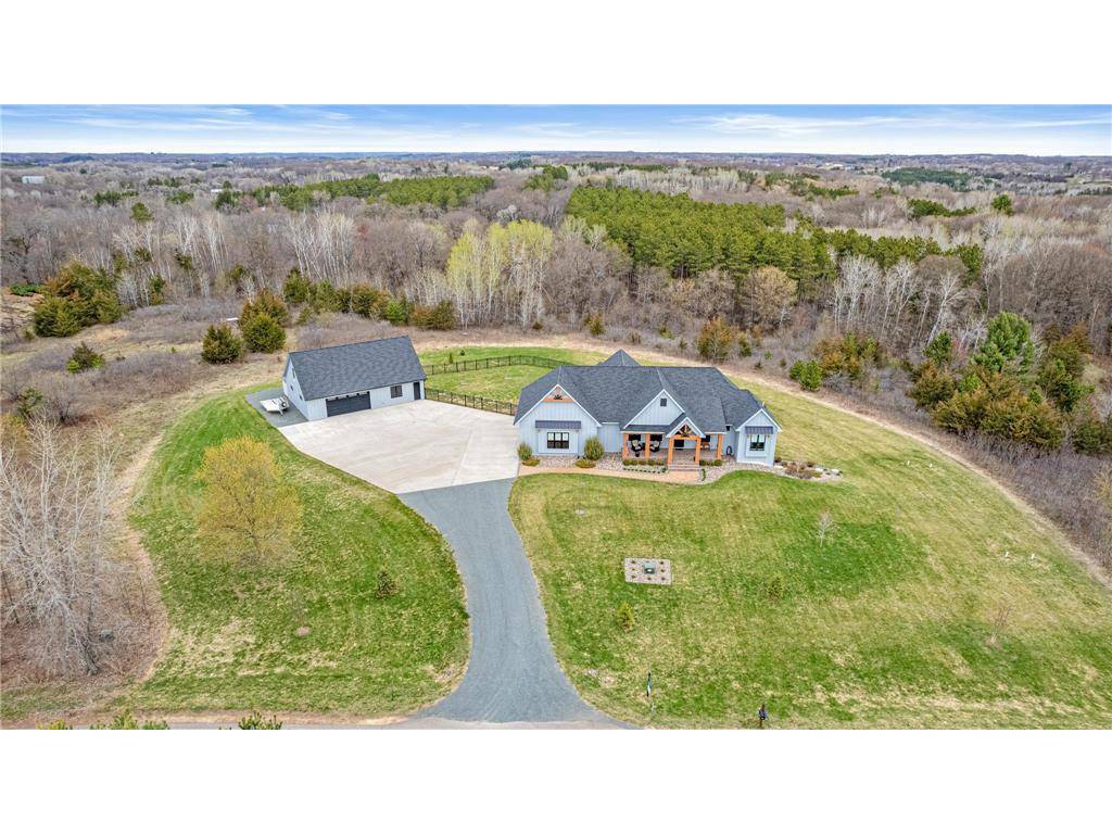 Houlton, WI 54082,438 Highland View