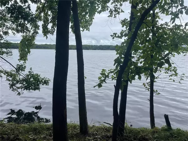 1192 Blackburn Road, Spooner, WI 54801