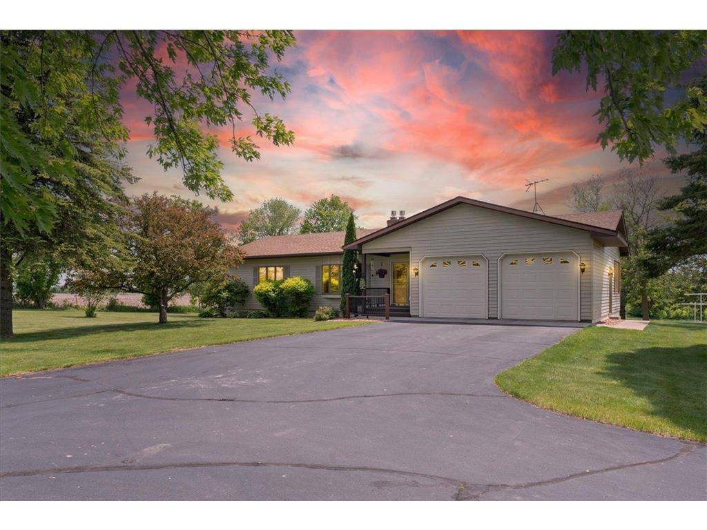 1819 90th Avenue, Hammond, WI 54015