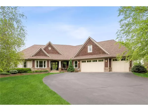 386 Whitetail Lane,  Hudson,  WI 54016