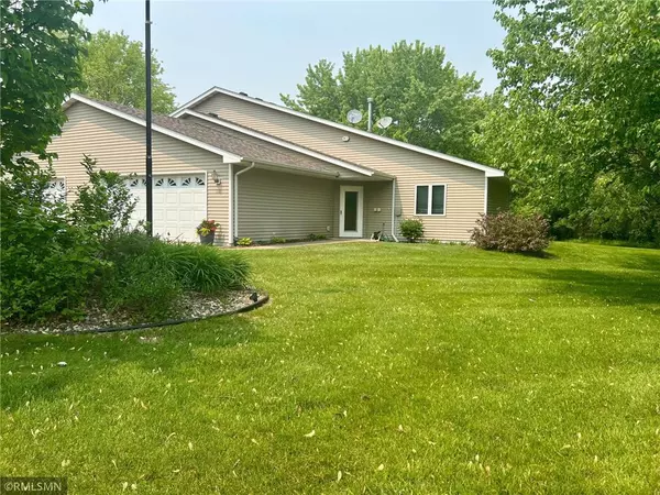 360 Creekview Court, Baldwin, WI 54002