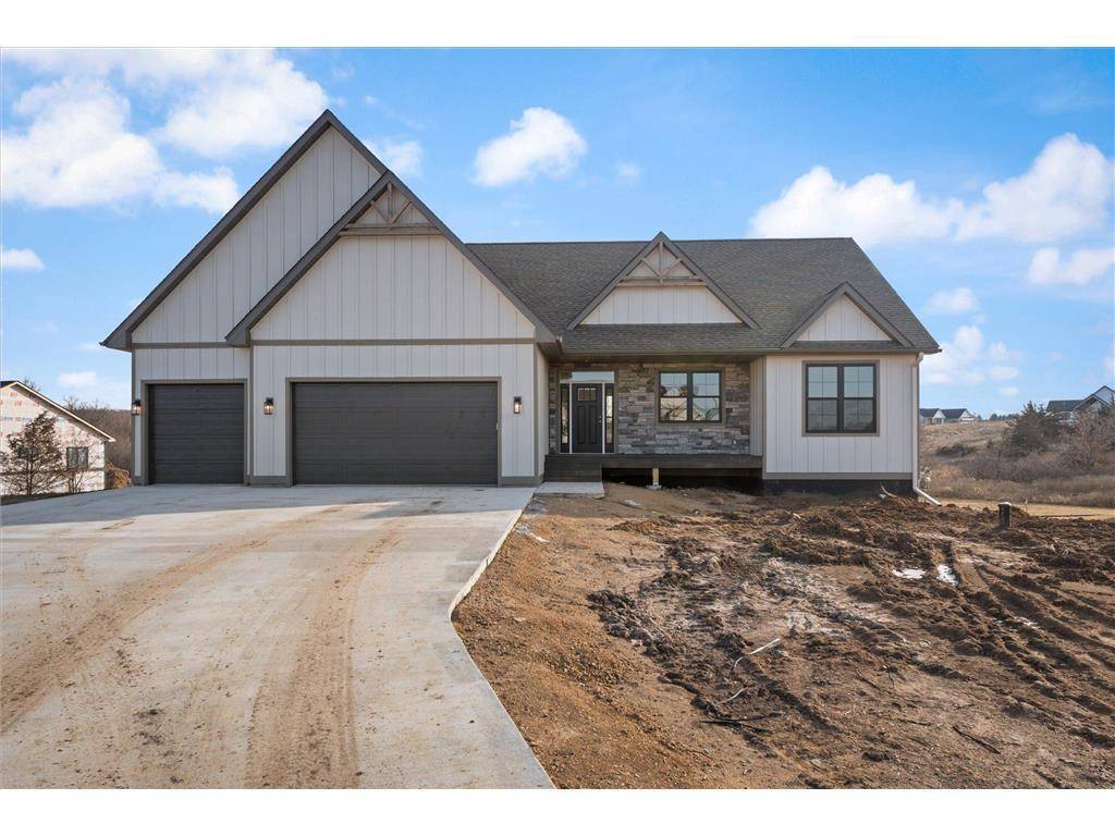 296 Valley Estates Court, Hudson, WI 54016