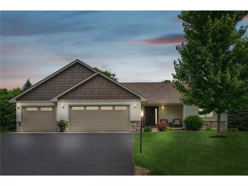 1364 Island View Drive, New Richmond, WI 54017