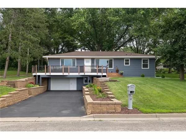 728 Linn Street, Prescott, WI 54021