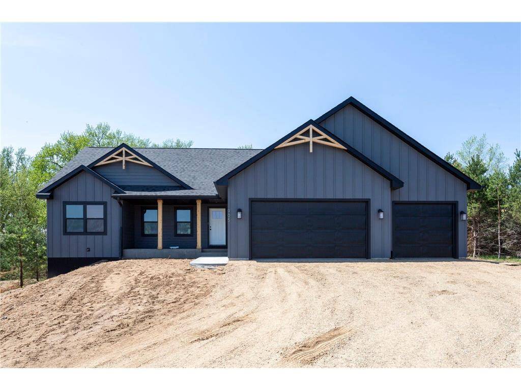 719 Mojo Trail, Hudson, WI 54016