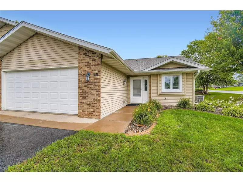 1821 Wooden Shoe Court, Baldwin, WI 54002