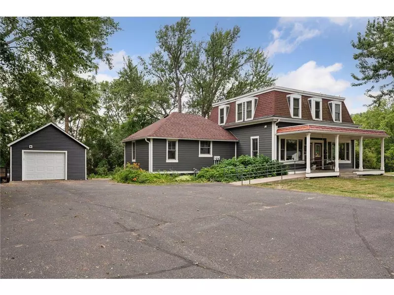 114 E 6th Street, New Richmond, WI 54017