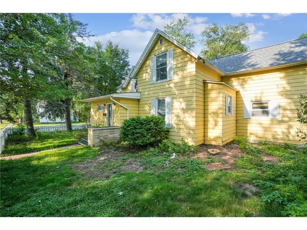 River Falls, WI 54022,303 Lewis Street