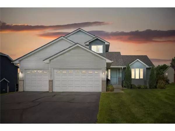267 Pendryn Hill Court, Woodbury, MN 55125