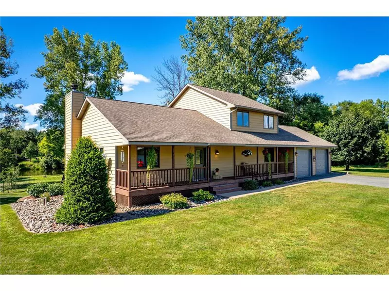 1152 County Road C, New Richmond, WI 54017