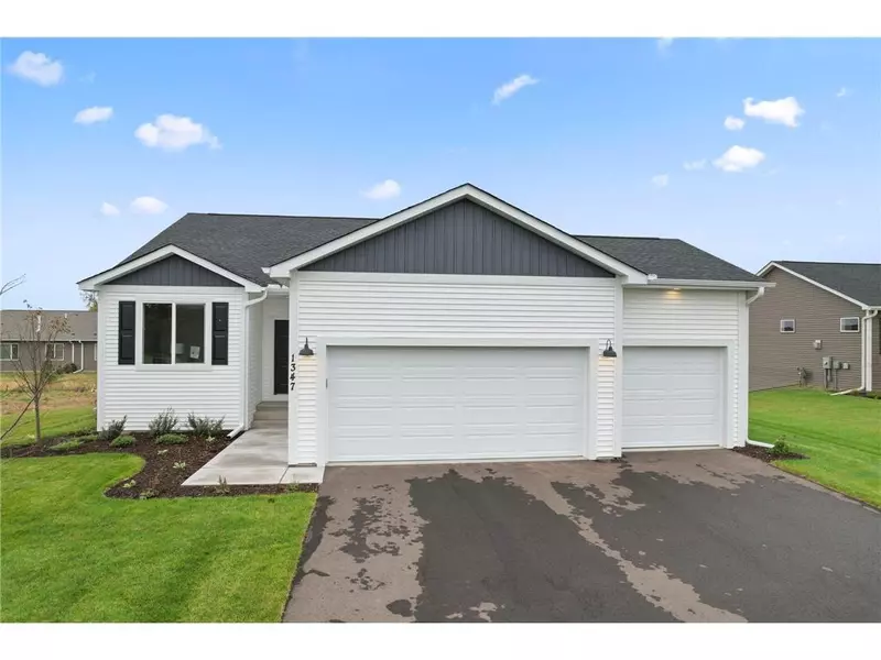 1347 Orchid Way, New Richmond, WI 54017