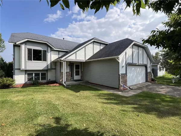 1433 Glenridge Drive, Prescott, WI 54021