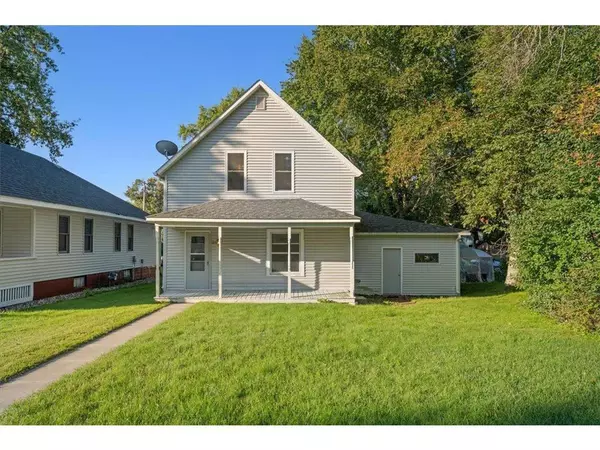 240 3rd Avenue, Clear Lake, WI 54005