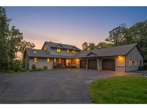 1211 Birch Drive, Hudson, WI 54016