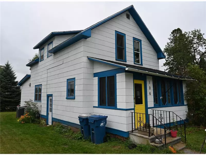 106 S Summit Street, Spooner, WI 54801
