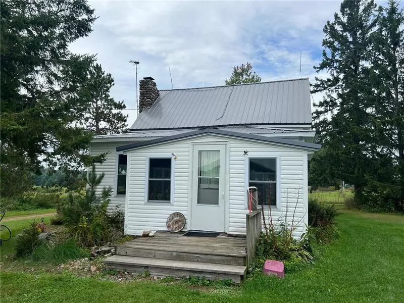 2432 40th Street, Cumberland, WI 54829