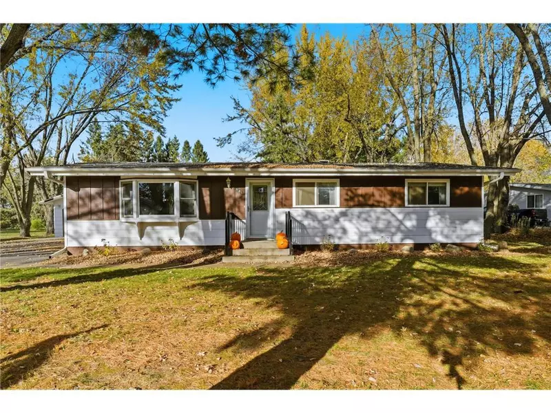 881 Coleman Drive, New Richmond, WI 54017