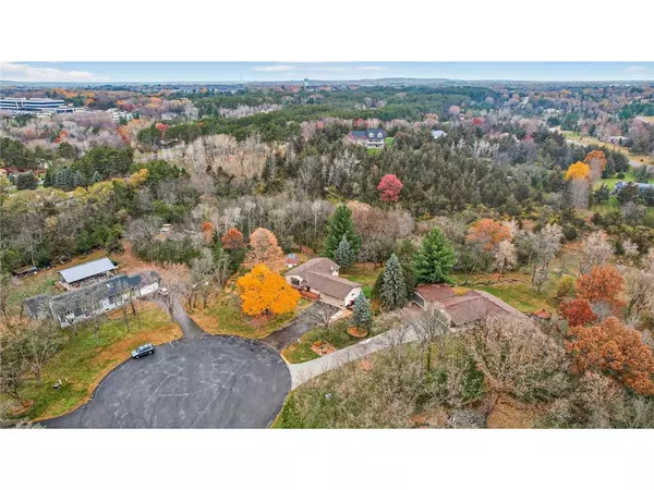 719 Countryview Circle, Hudson, WI 54016