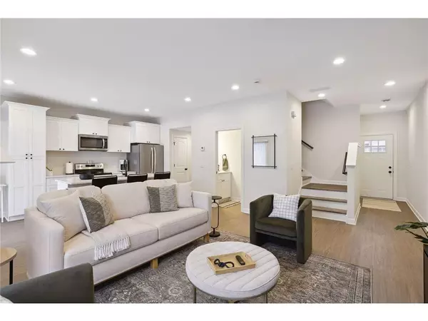 636 Franklin Street, Roberts, WI 54023