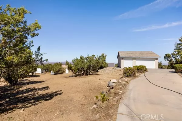 Pinon Hills, CA 92372,1074 Tamarack RD