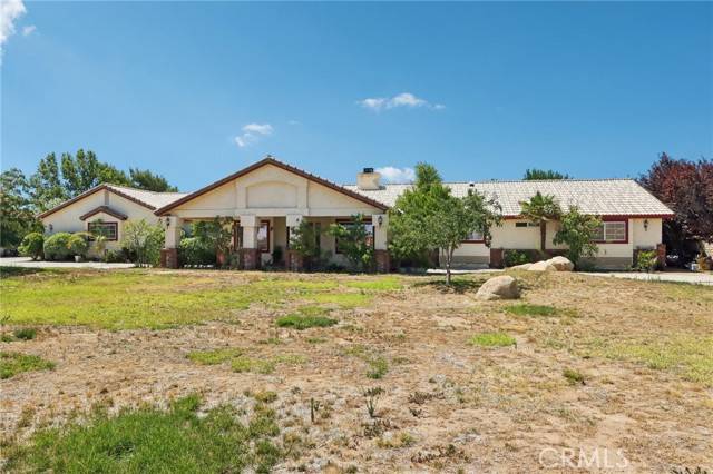 2828 W Avenue O8, Palmdale, CA 93551